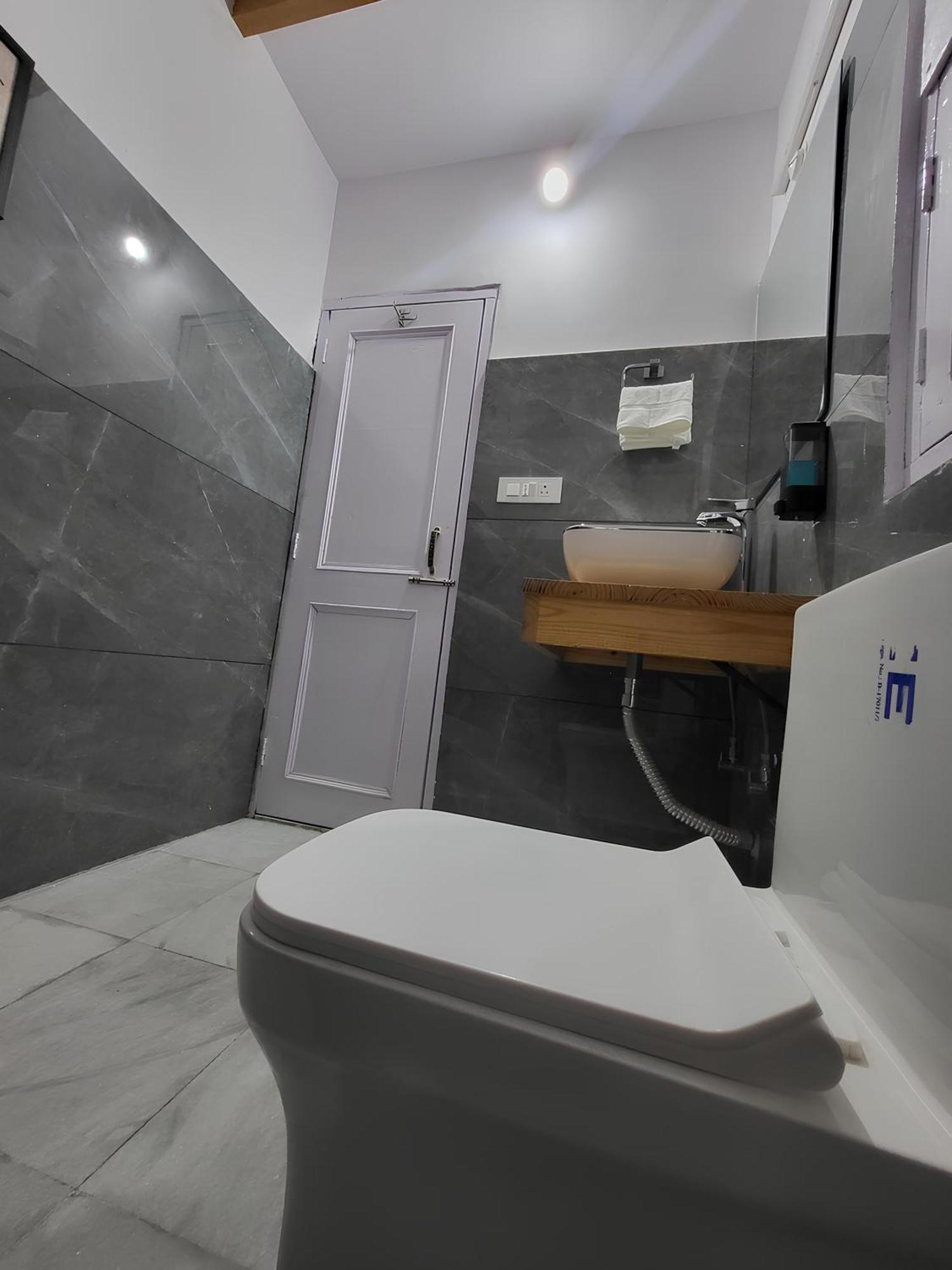 Rainbow Resorts Solan Zimmer foto